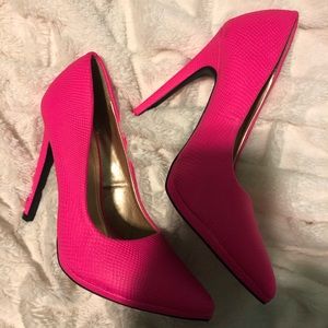 Hot Pink Pumps